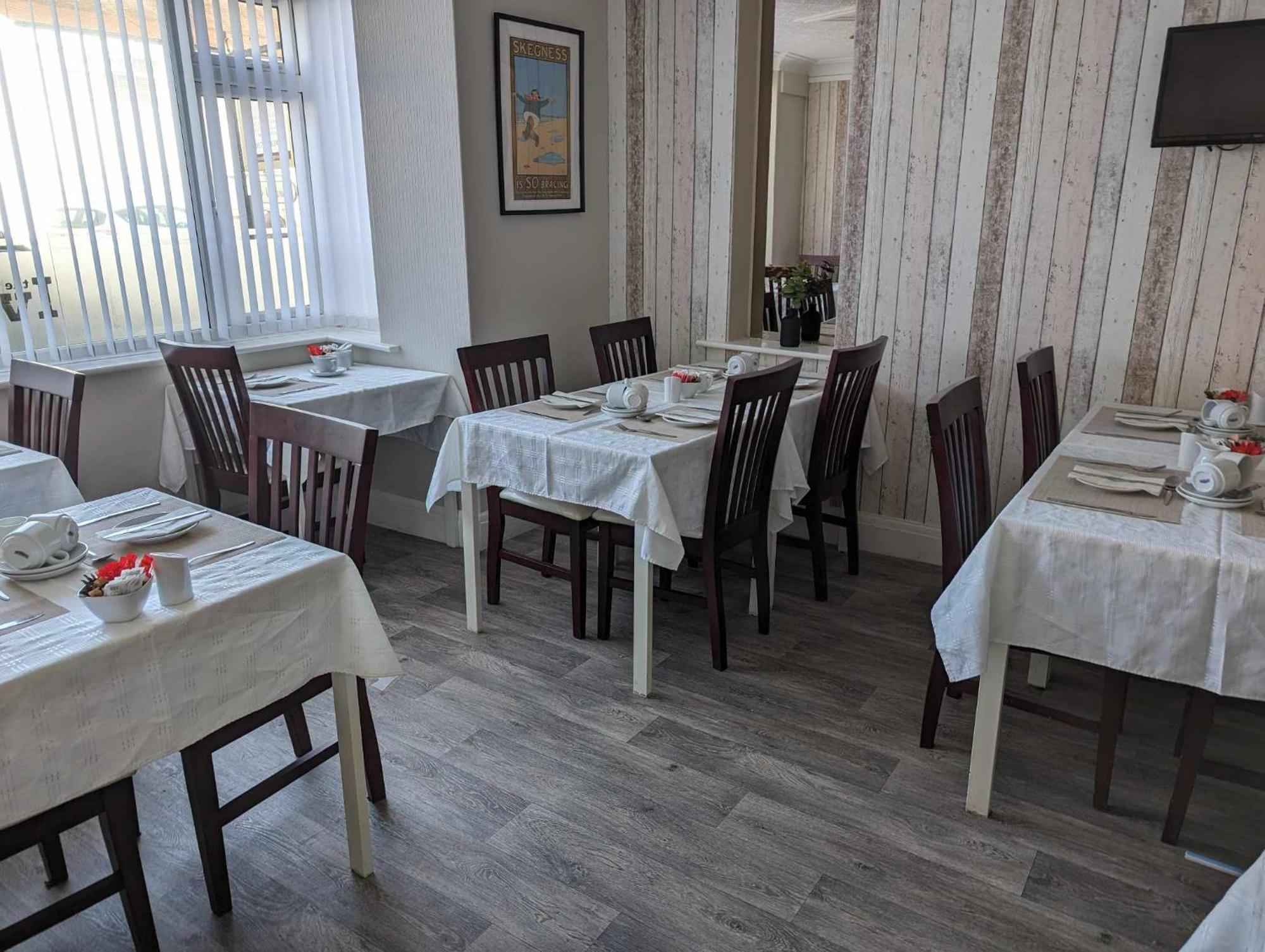 The Ivernia Hotel Skegness Esterno foto